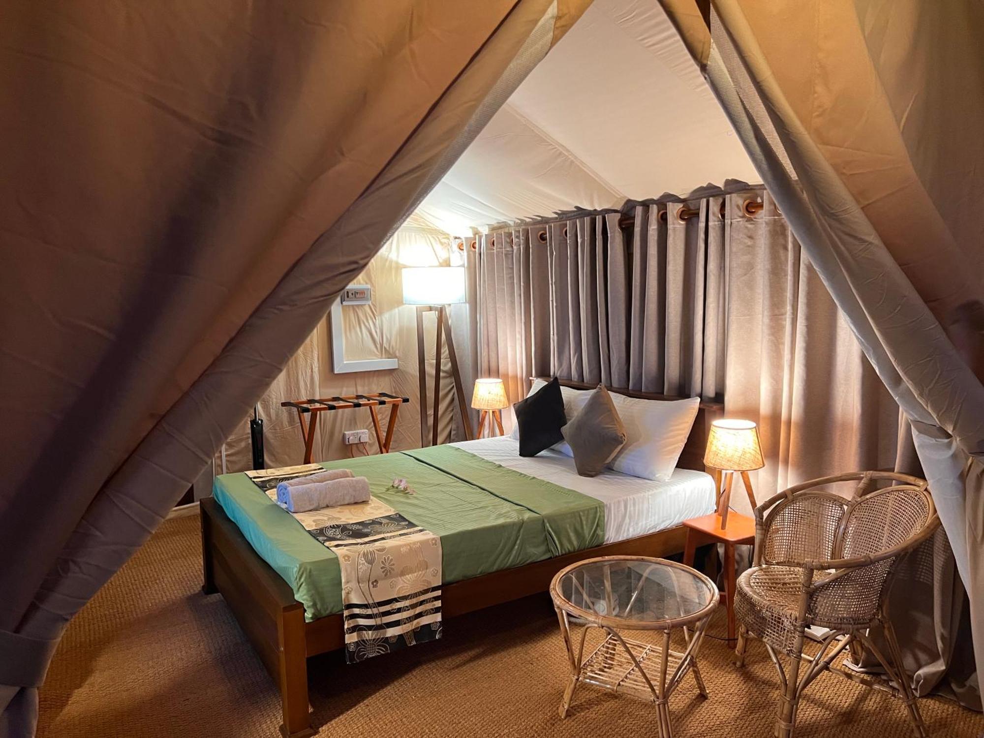 At One - Glamping 호텔 Rekawa 외부 사진