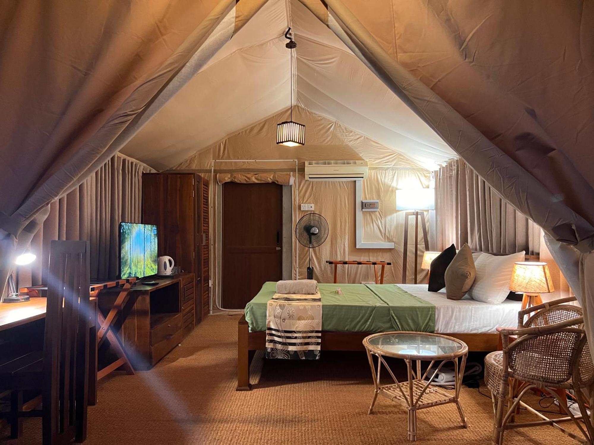 At One - Glamping 호텔 Rekawa 외부 사진