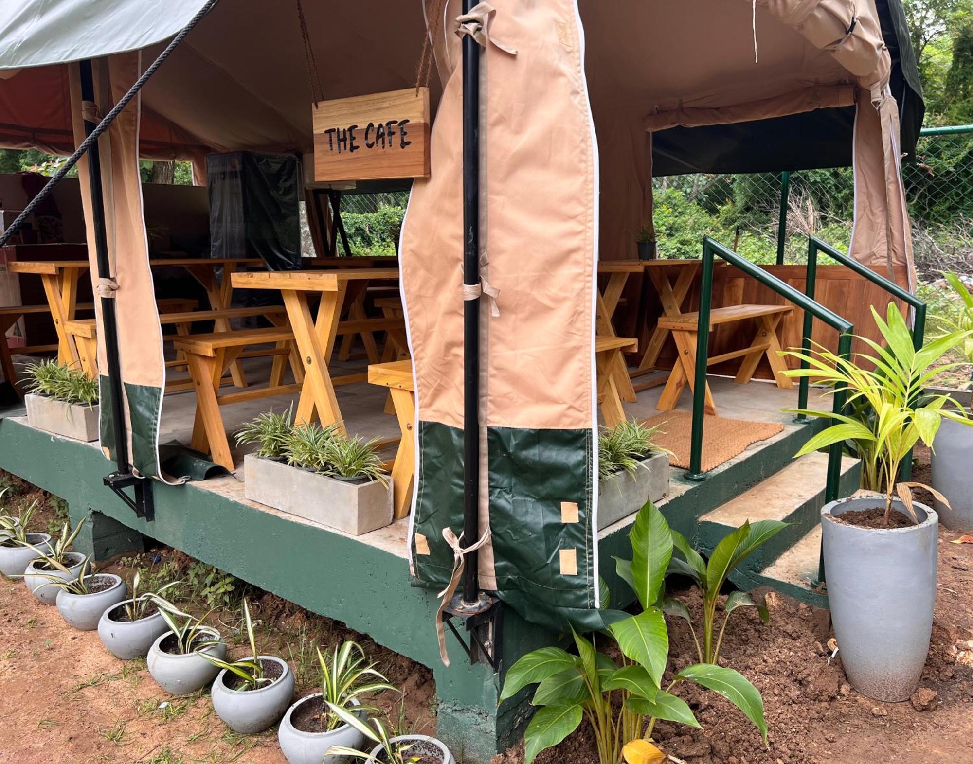 At One - Glamping 호텔 Rekawa 외부 사진